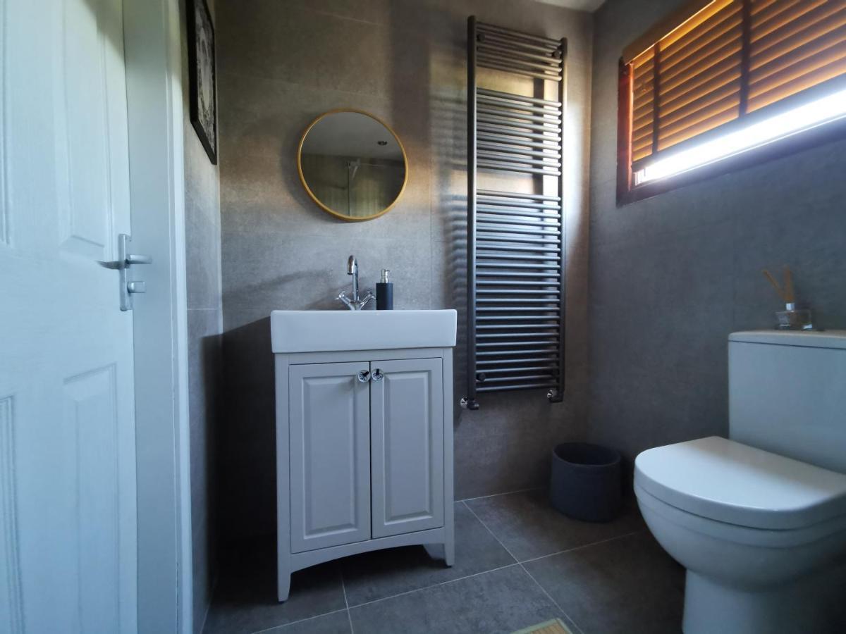 Cozy At The Causeway Villa Castlecatt Exterior photo
